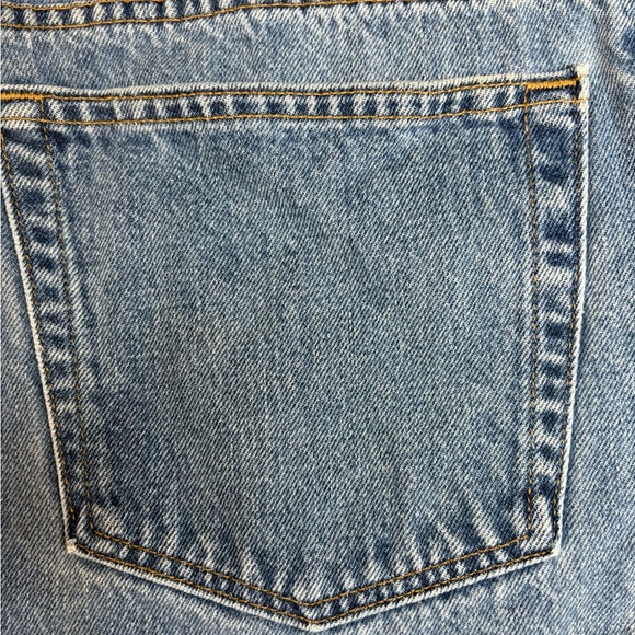 Men’s Dockers Blue Jeans Classic Denim with Leather Patch - Picture 2 of 10